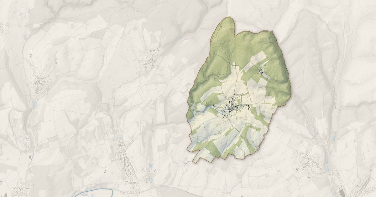 Portrait cartographique de Escombres-et-le-Chesnois : relief, eau, forêts, bâti et voies, calculés à partir des données de l'IGN