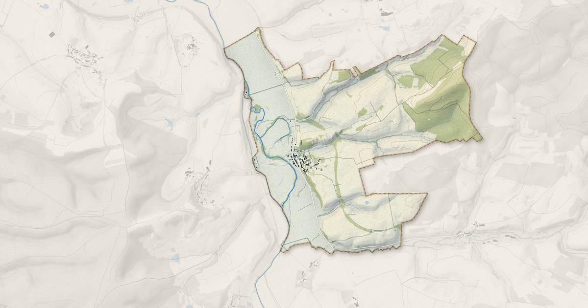 Portrait cartographique de Fléville : relief, eau, forêts, bâti et voies, calculés à partir des données de l'IGN