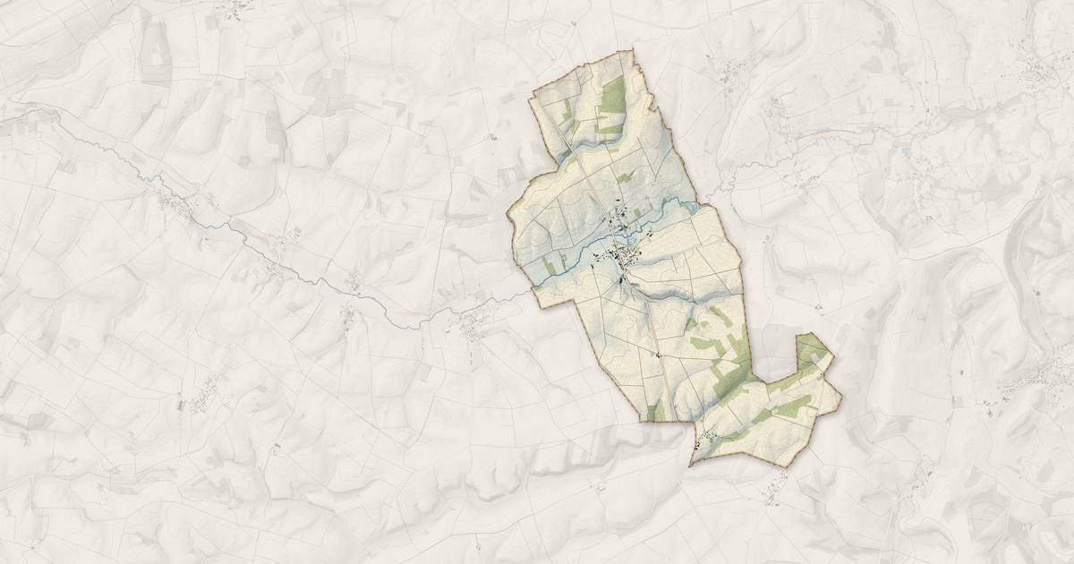 Portrait cartographique de Fraillicourt : relief, eau, forêts, bâti et voies, calculés à partir des données de l'IGN