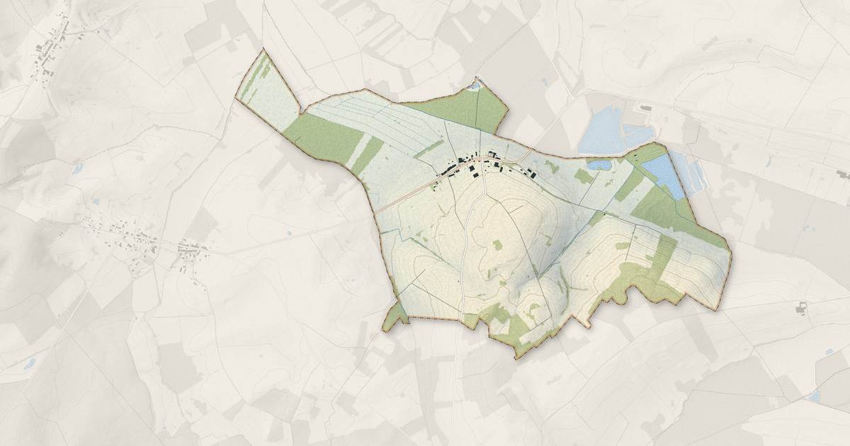 Portrait cartographique de Germont : relief, eau, forêts, bâti et voies, calculés à partir des données de l'IGN