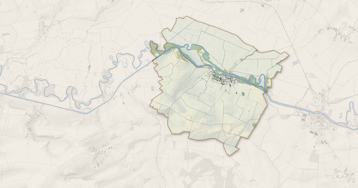 Portrait cartographique de Givry : relief, eau, forêts, bâti et voies, calculés à partir des données de l'IGN