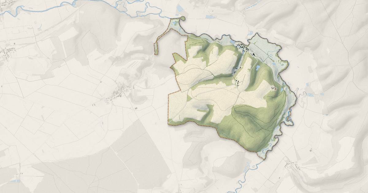 Portrait cartographique de Grandham : relief, eau, forêts, bâti et voies, calculés à partir des données de l'IGN