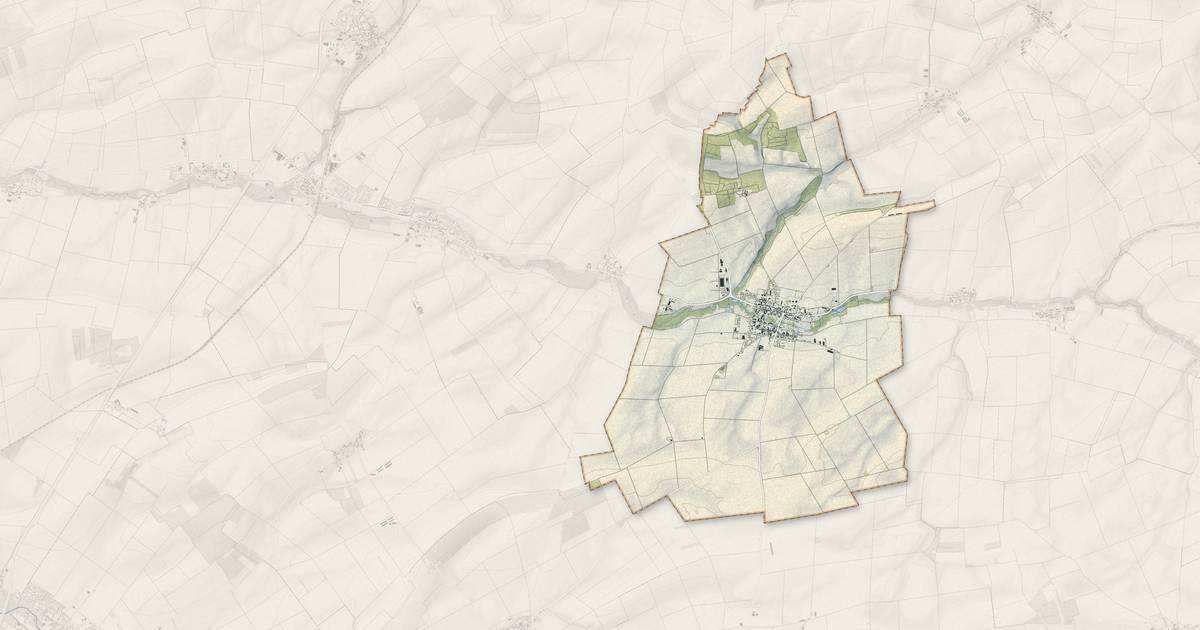 Portrait cartographique de Juniville : relief, eau, forêts, bâti et voies, calculés à partir des données de l'IGN