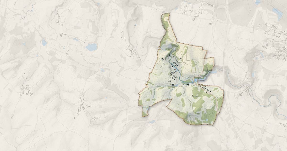 Portrait cartographique de Laval-Morency : relief, eau, forêts, bâti et voies, calculés à partir des données de l'IGN