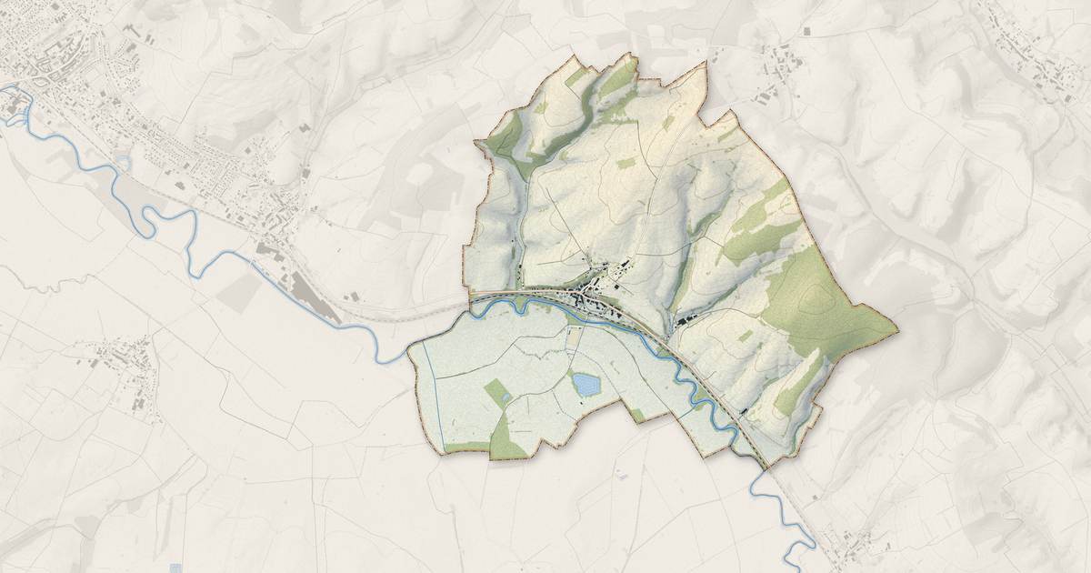 Portrait cartographique de Linay : relief, eau, forêts, bâti et voies, calculés à partir des données de l'IGN
