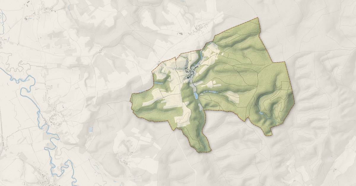 Portrait cartographique de Longwé : relief, eau, forêts, bâti et voies, calculés à partir des données de l'IGN
