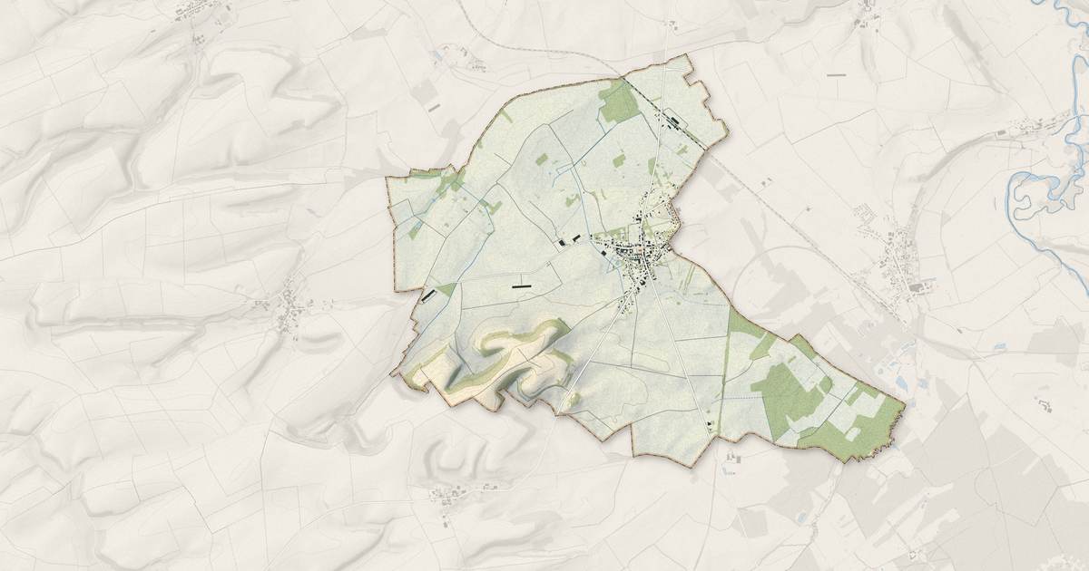 Portrait cartographique de Monthois : relief, eau, forêts, bâti et voies, calculés à partir des données de l'IGN