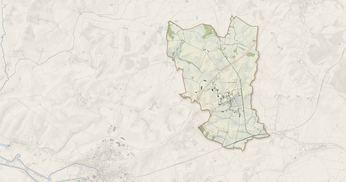 Portrait cartographique de Novy-Chevrières : relief, eau, forêts, bâti et voies, calculés à partir des données de l'IGN