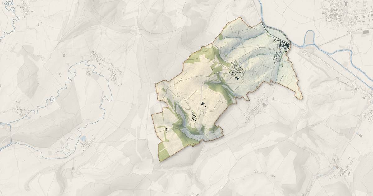 Portrait cartographique de Noyers-Pont-Maugis : relief, eau, forêts, bâti et voies, calculés à partir des données de l'IGN