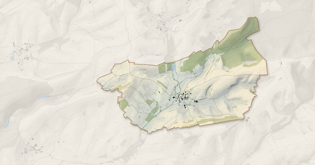Portrait cartographique de Oches : relief, eau, forêts, bâti et voies, calculés à partir des données de l'IGN