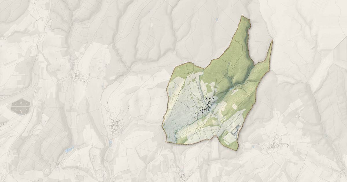 Portrait cartographique de Pouru-aux-Bois : relief, eau, forêts, bâti et voies, calculés à partir des données de l'IGN
