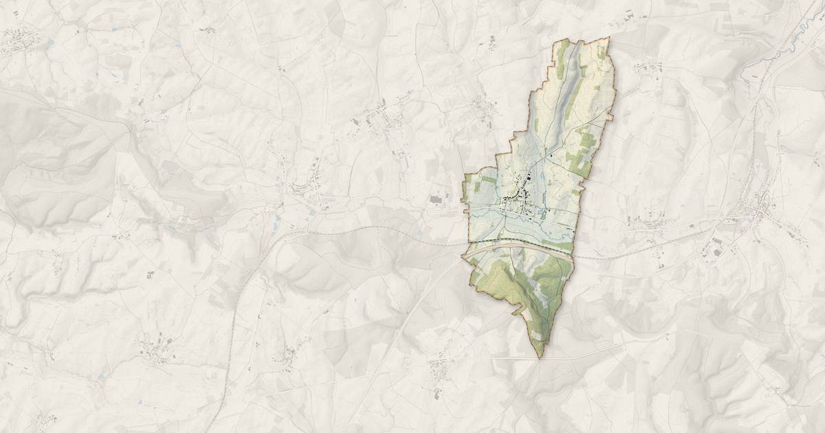 Portrait cartographique de Raillicourt : relief, eau, forêts, bâti et voies, calculés à partir des données de l'IGN