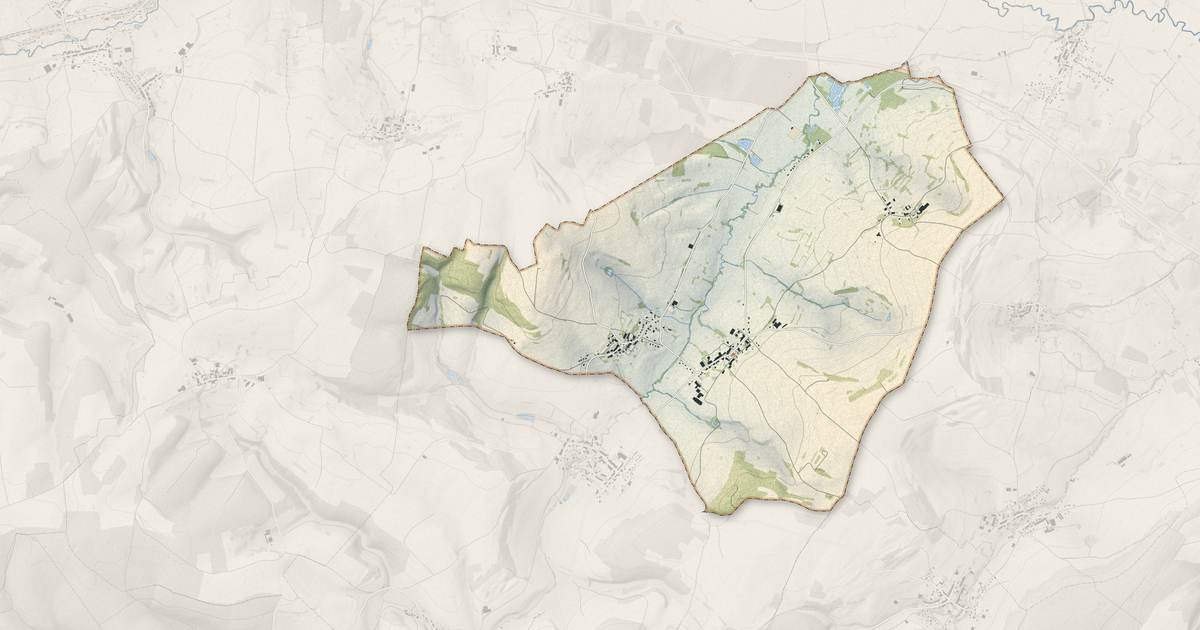 Portrait cartographique de Saint-Marcel : relief, eau, forêts, bâti et voies, calculés à partir des données de l'IGN