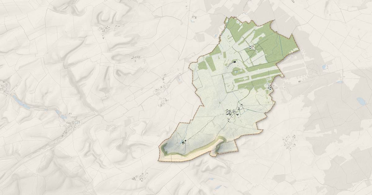 Portrait cartographique de Séchault : relief, eau, forêts, bâti et voies, calculés à partir des données de l'IGN