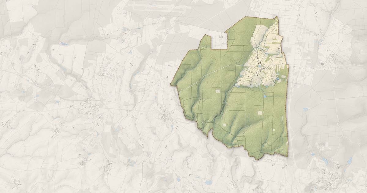 Portrait cartographique de Sévigny-la-Forêt : relief, eau, forêts, bâti et voies, calculés à partir des données de l'IGN
