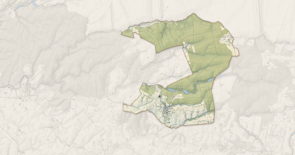 Portrait cartographique de Signy-le-Petit : relief, eau, forêts, bâti et voies, calculés à partir des données de l'IGN