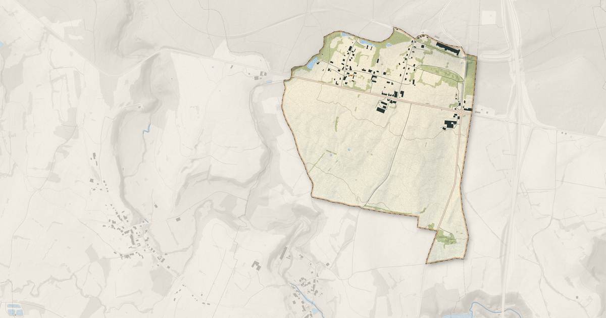 Portrait cartographique de Tremblois-lès-Rocroi : relief, eau, forêts, bâti et voies, calculés à partir des données de l'IGN