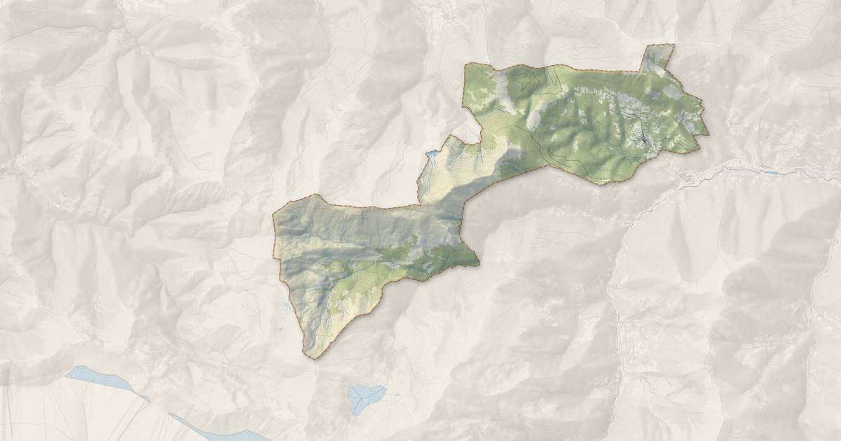 Portrait cartographique de Antras : relief, eau, forêts, bâti et voies, calculés à partir des données de l'IGN