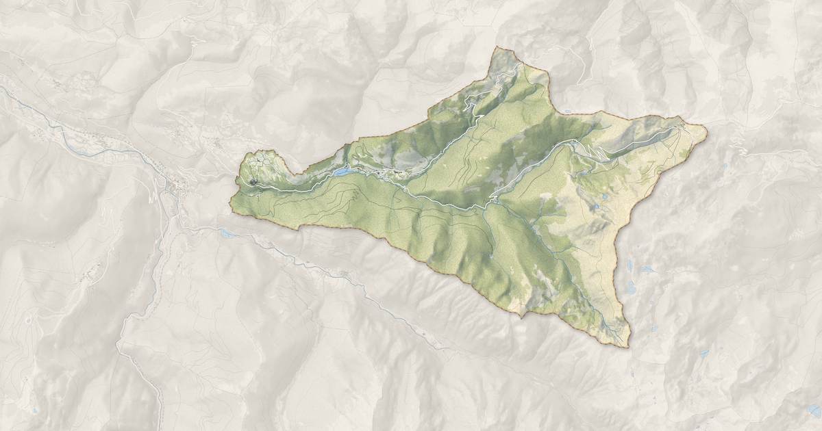 Portrait cartographique de Ascou : relief, eau, forêts, bâti et voies, calculés à partir des données de l'IGN