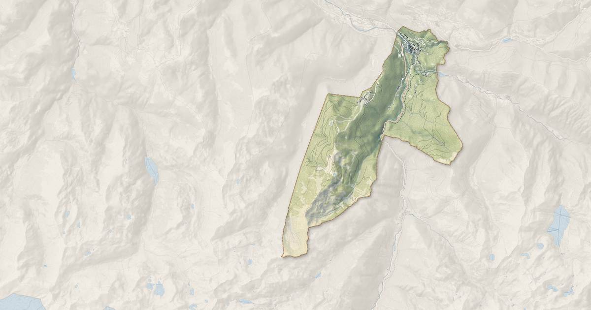 Portrait cartographique de Ax-les-Thermes : relief, eau, forêts, bâti et voies, calculés à partir des données de l'IGN