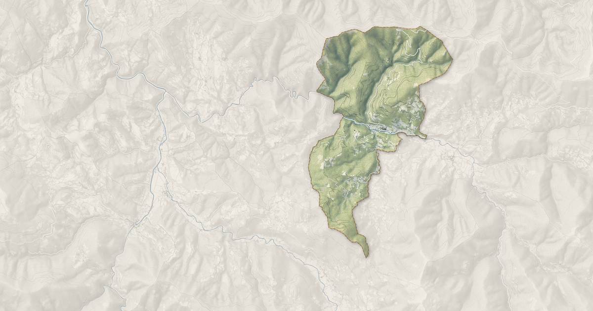 Portrait cartographique de Biert : relief, eau, forêts, bâti et voies, calculés à partir des données de l'IGN