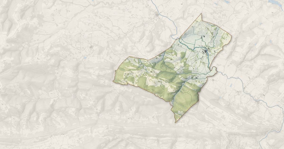 Portrait cartographique de Campagne-sur-Arize : relief, eau, forêts, bâti et voies, calculés à partir des données de l'IGN