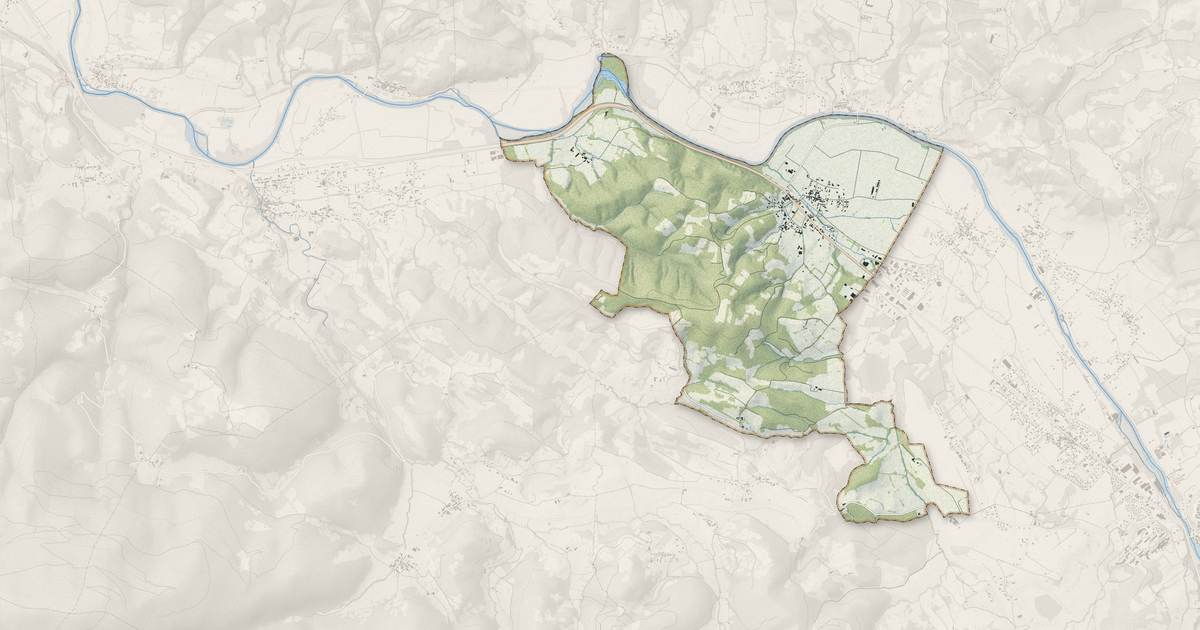 Portrait cartographique de Caumont : relief, eau, forêts, bâti et voies, calculés à partir des données de l'IGN