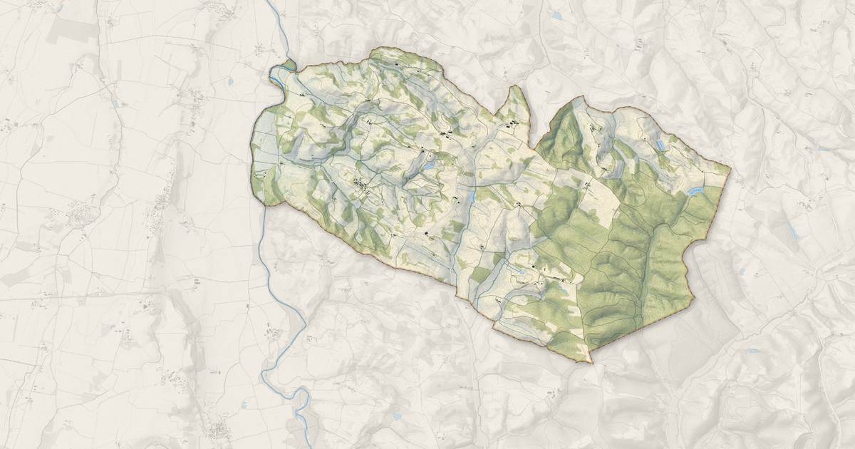 Portrait cartographique de Lapenne : relief, eau, forêts, bâti et voies, calculés à partir des données de l'IGN