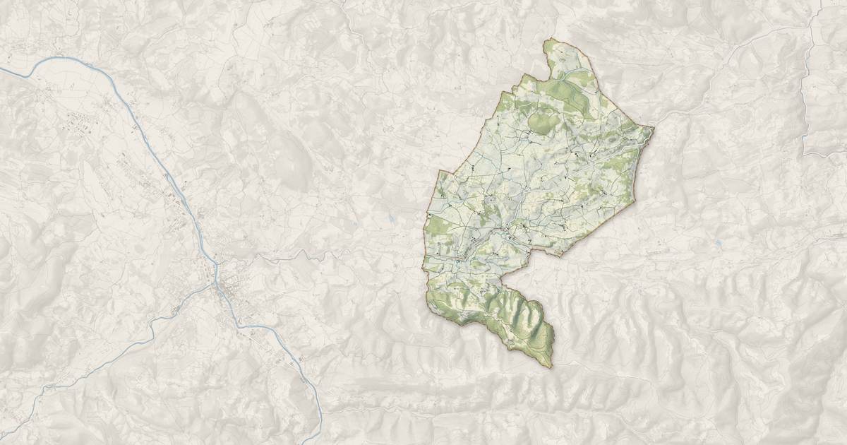 Portrait cartographique de Lescure : relief, eau, forêts, bâti et voies, calculés à partir des données de l'IGN