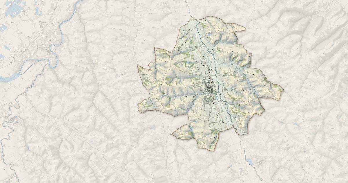 Portrait cartographique de Lézat-sur-Lèze : relief, eau, forêts, bâti et voies, calculés à partir des données de l'IGN