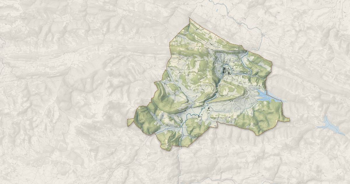 Portrait cartographique de Le Mas-d'Azil : relief, eau, forêts, bâti et voies, calculés à partir des données de l'IGN