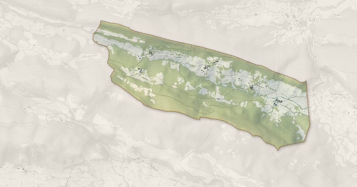 Portrait cartographique de Roquefort-les-Cascades : relief, eau, forêts, bâti et voies, calculés à partir des données de l'IGN