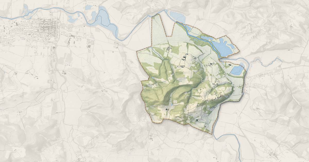 Portrait cartographique de Roumengoux : relief, eau, forêts, bâti et voies, calculés à partir des données de l'IGN