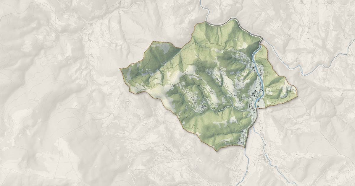 Portrait cartographique de Soueix-Rogalle : relief, eau, forêts, bâti et voies, calculés à partir des données de l'IGN
