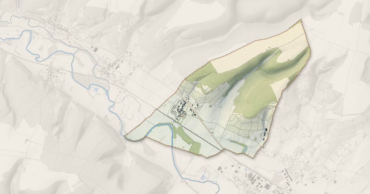 Portrait cartographique de Ailleville : relief, eau, forêts, bâti et voies, calculés à partir des données de l'IGN