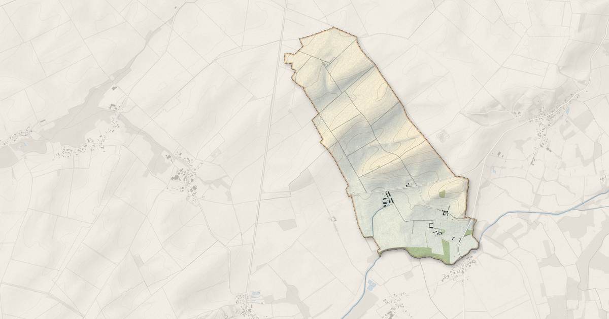 Portrait cartographique de Courcelles-sur-Voire : relief, eau, forêts, bâti et voies, calculés à partir des données de l'IGN