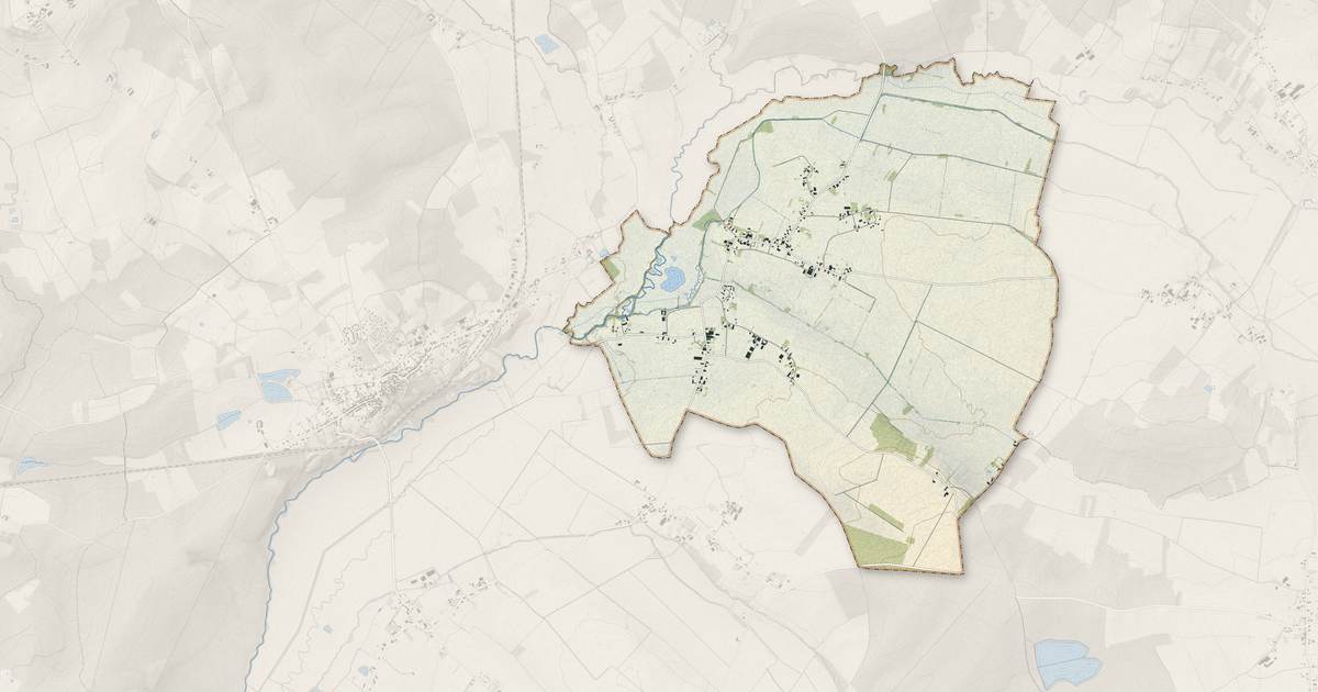 Portrait cartographique de Davrey : relief, eau, forêts, bâti et voies, calculés à partir des données de l'IGN