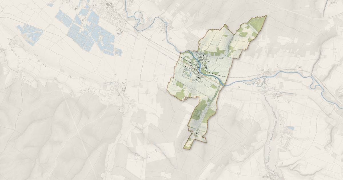 Portrait cartographique de Fouchères : relief, eau, forêts, bâti et voies, calculés à partir des données de l'IGN