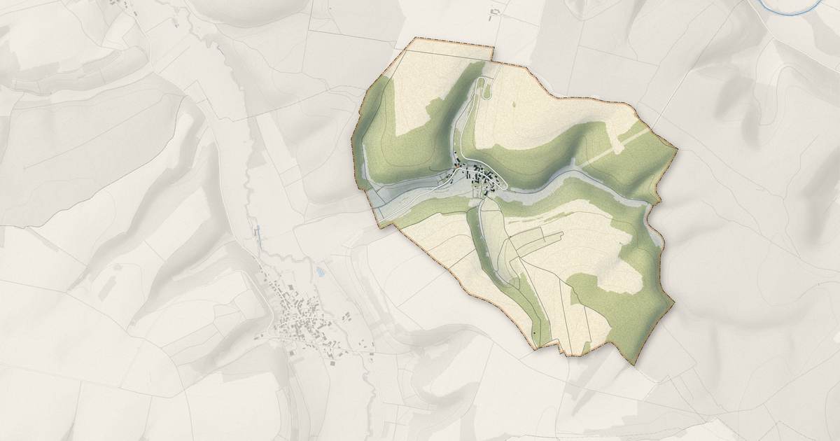 Portrait cartographique de Fravaux : relief, eau, forêts, bâti et voies, calculés à partir des données de l'IGN