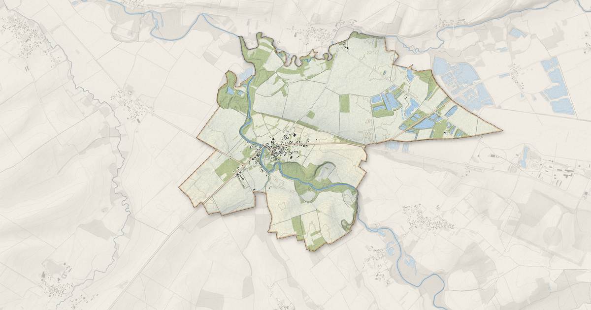Portrait cartographique de Lesmont : relief, eau, forêts, bâti et voies, calculés à partir des données de l'IGN