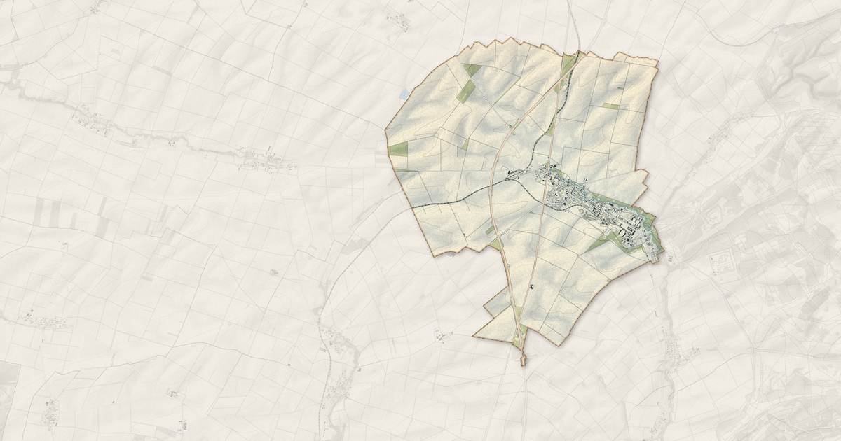 Portrait cartographique de Mailly-le-Camp : relief, eau, forêts, bâti et voies, calculés à partir des données de l'IGN