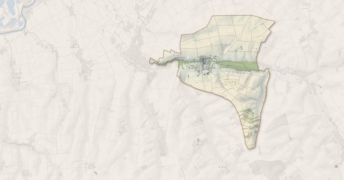 Portrait cartographique de Traînel : relief, eau, forêts, bâti et voies, calculés à partir des données de l'IGN