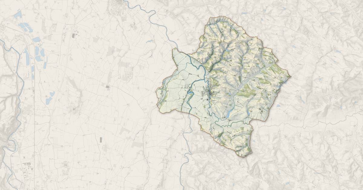 Portrait cartographique de Belpech : relief, eau, forêts, bâti et voies, calculés à partir des données de l'IGN