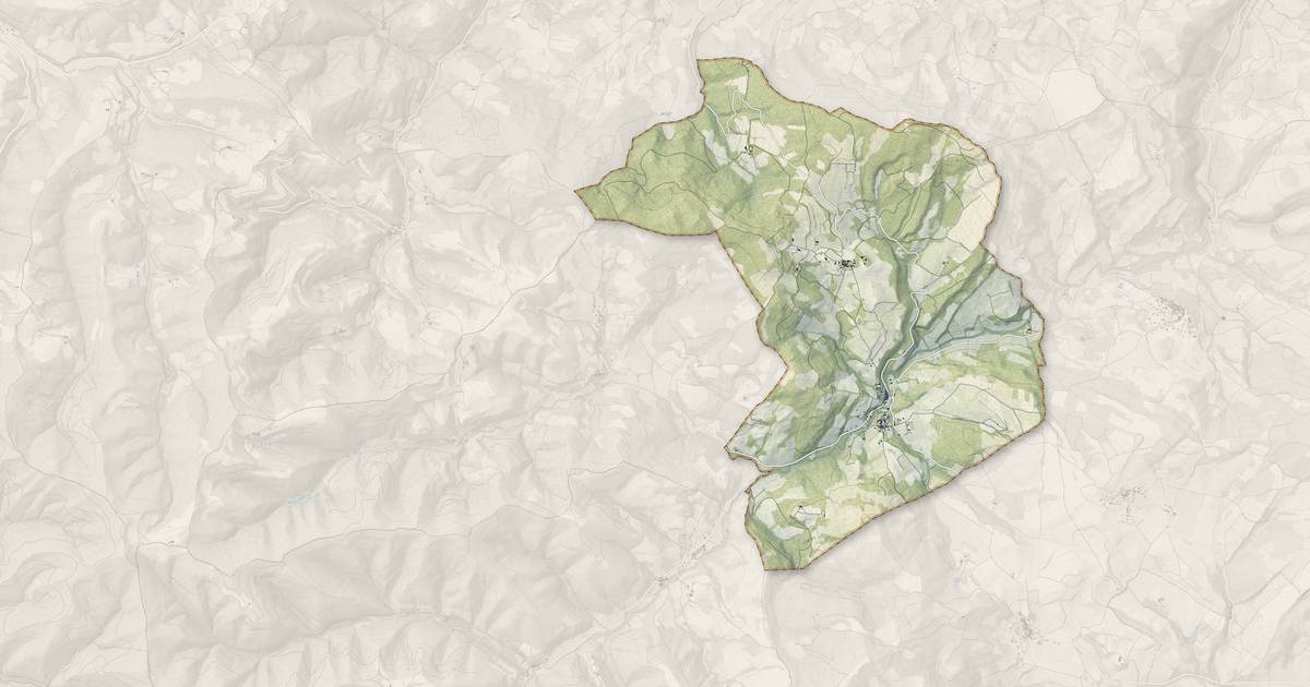 Portrait cartographique de Bouriège : relief, eau, forêts, bâti et voies, calculés à partir des données de l'IGN