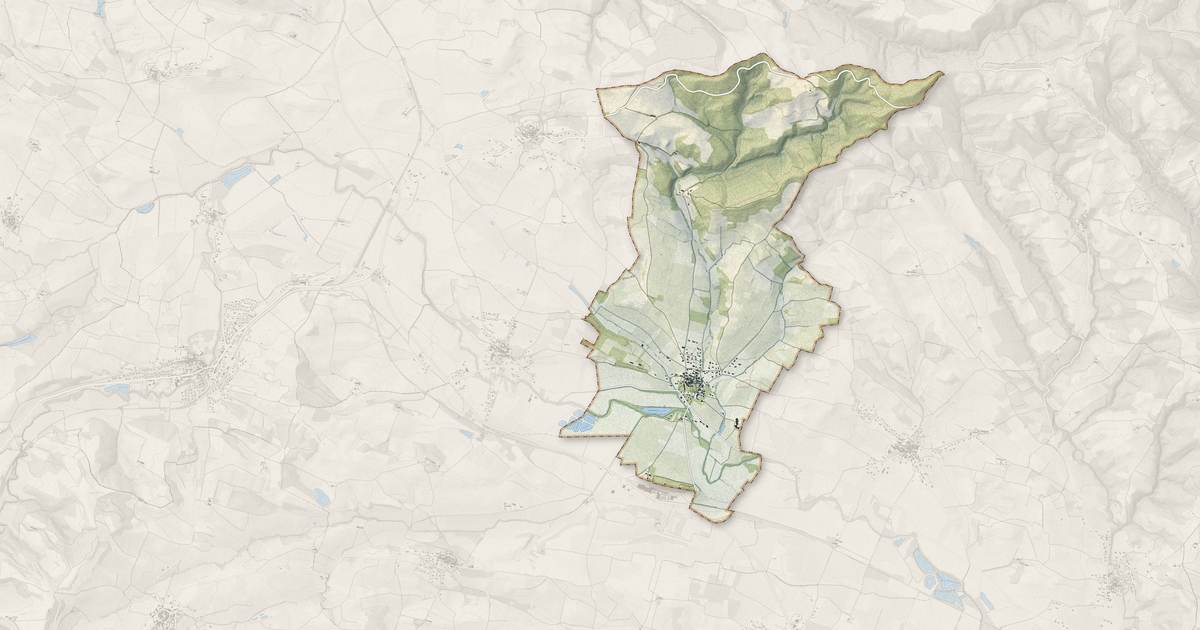 Portrait cartographique de Brugairolles : relief, eau, forêts, bâti et voies, calculés à partir des données de l'IGN