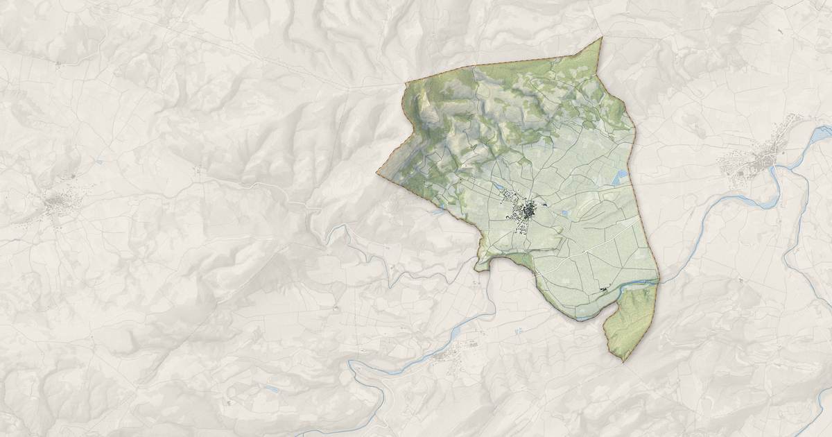 Portrait cartographique de Camplong-d'Aude : relief, eau, forêts, bâti et voies, calculés à partir des données de l'IGN