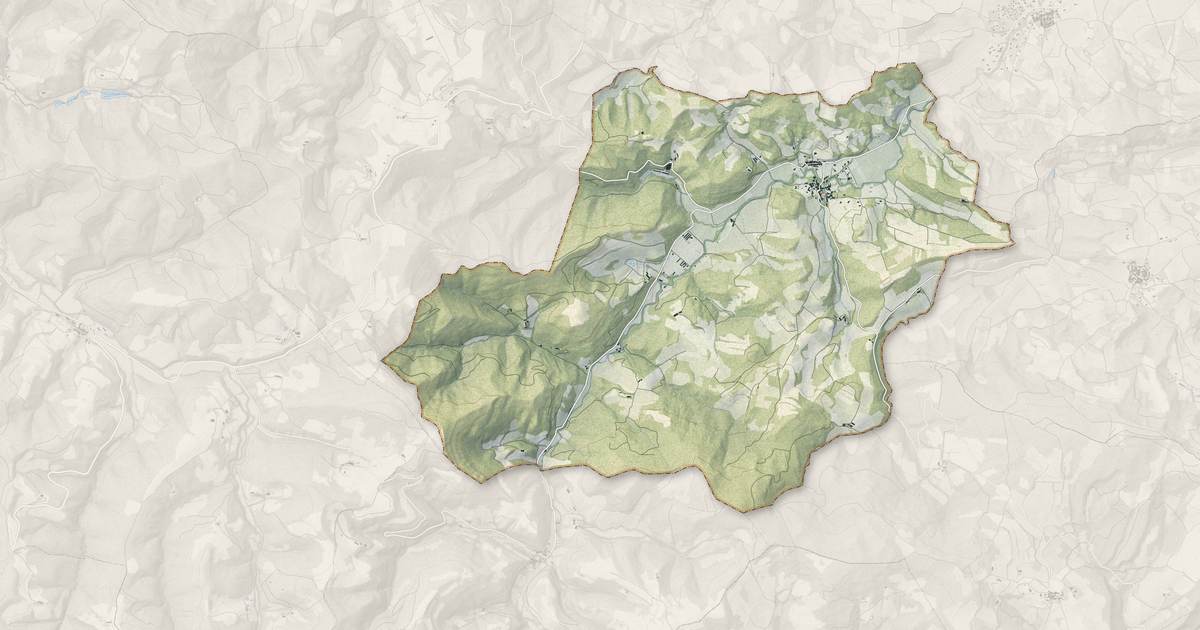 Portrait cartographique de Castelreng : relief, eau, forêts, bâti et voies, calculés à partir des données de l'IGN