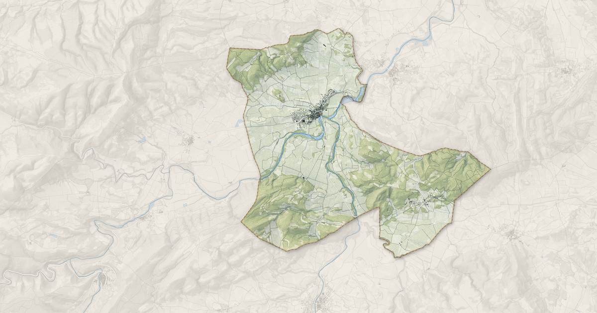 Portrait cartographique de Fabrezan : relief, eau, forêts, bâti et voies, calculés à partir des données de l'IGN