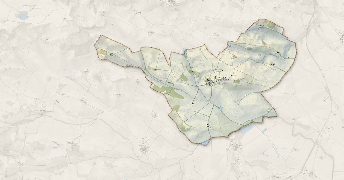 Portrait cartographique de Ferran : relief, eau, forêts, bâti et voies, calculés à partir des données de l'IGN