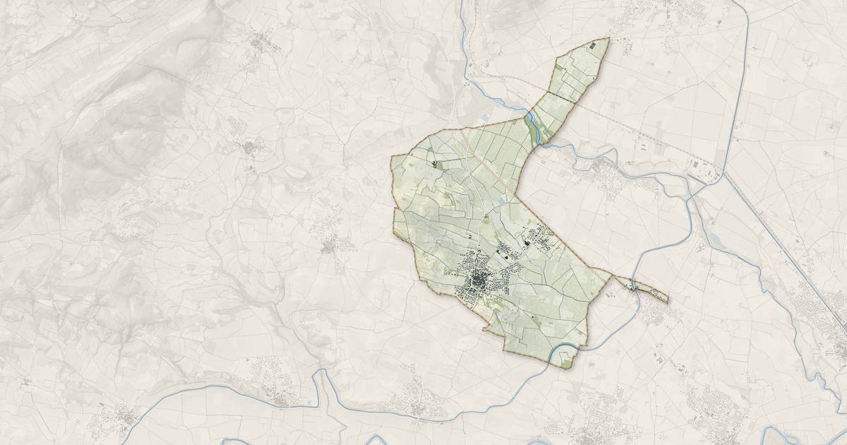 Portrait cartographique de Ginestas : relief, eau, forêts, bâti et voies, calculés à partir des données de l'IGN